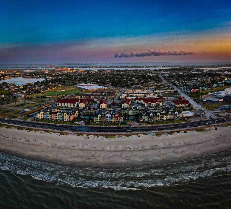 Oceanfront At The Dawns Apartment Galveston Exterior photo